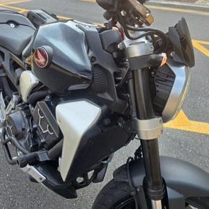 cb1000r