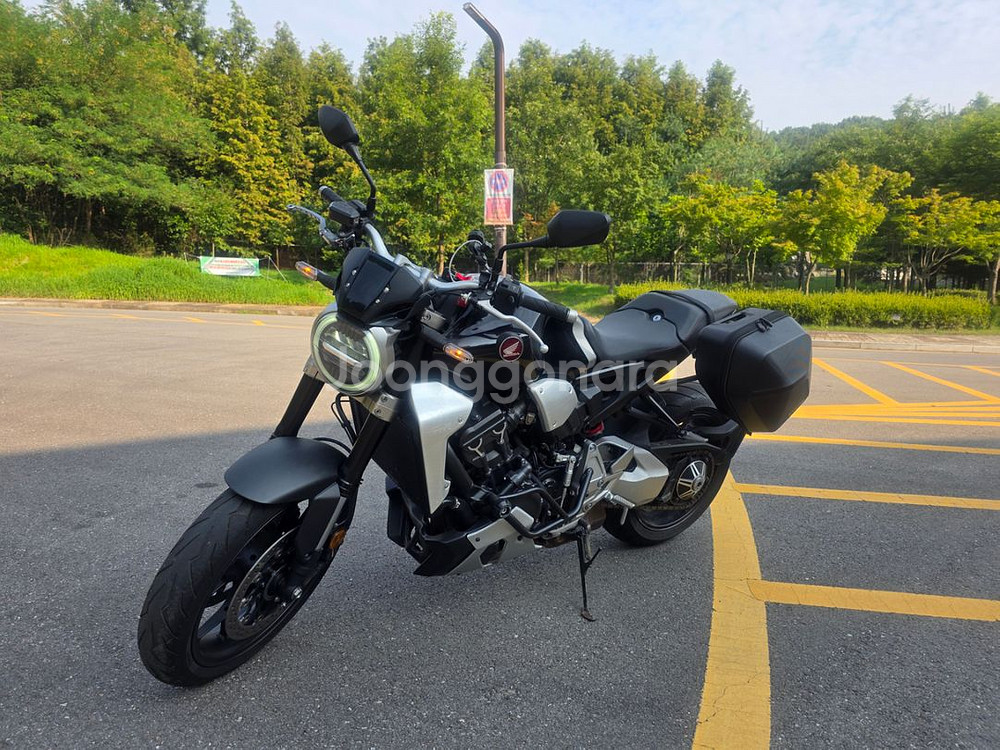 cb1000r--8