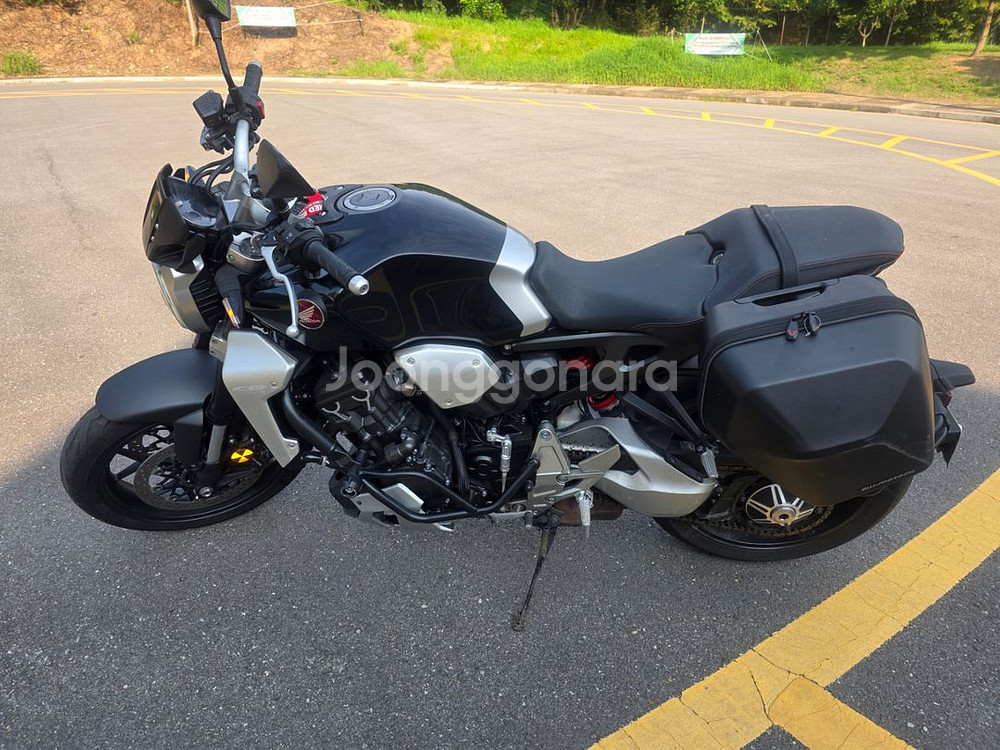 cb1000r--7
