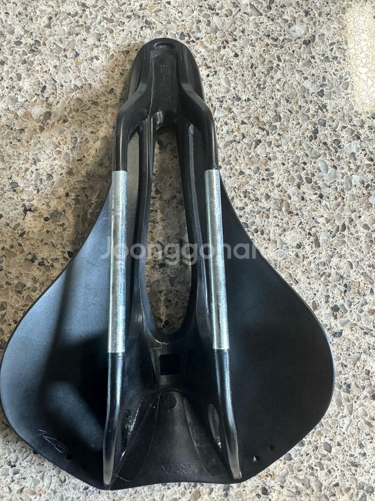 셀레 이탈리아 신형 노부스 에보 L3 안장--4