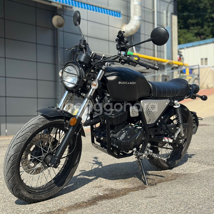 부캐너125 22년식 짧은키로수 입문용 판매--6