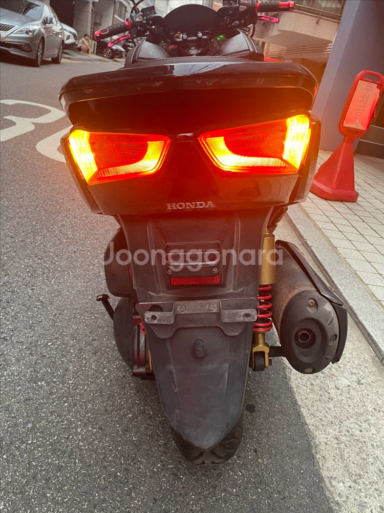 혼다 포르자 300cc 팝니다 가격120만--2