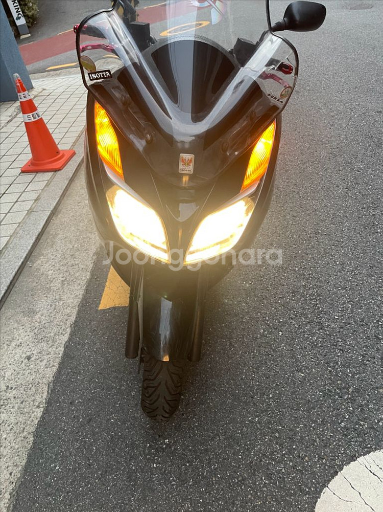 혼다 포르자 300cc 팝니다 가격120만--0