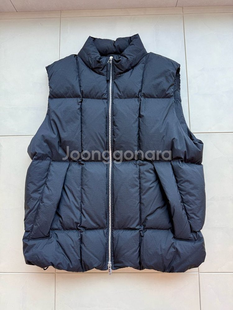띠어리 다운 베스트 패딩조끼 블랙 XL(105-110)--0