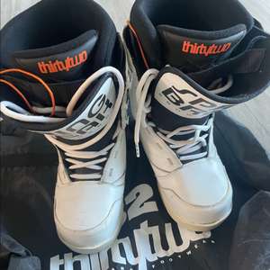 ThirtyTwo(써리투) 여성 스노우보드 부츠 240