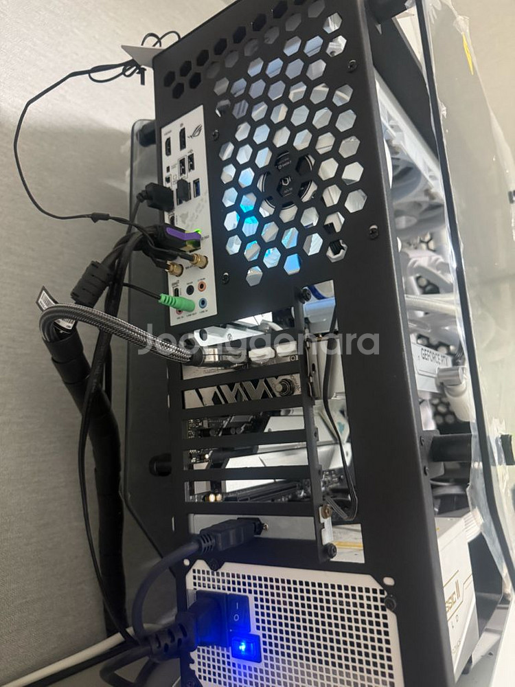 초고사양컴퓨터 팝니다 i9-13900kf rtx4090--3