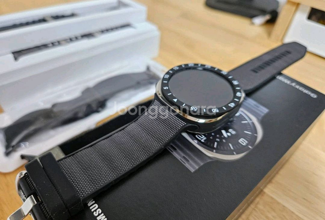 갤럭시 워치 울트라 티타늄 실버 자급제--0