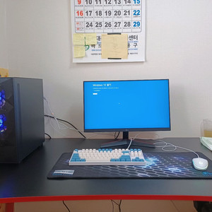 급처!눈쟁이 pc+모니터,마우스,키보드 세트로 팝니다.