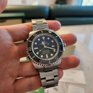 롤렉스 딥씨 디블루 126660(20년7월) 팝니다