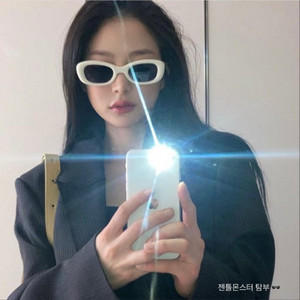젠틀몬스터 탐부 W1