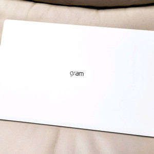 고사양 LG그램 22년 코어i7 16GB 윈11 최경량