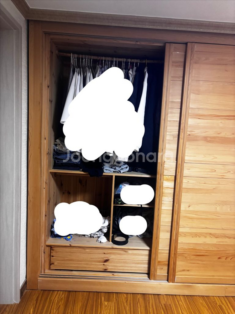 [급처] 불박이 원목 옷장 (편백나무)--0