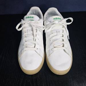 아디다스 화이트컬러 남성 265 스니커즈