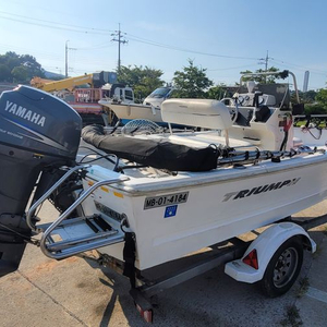 트라이엄프 17FT 피싱보트 이미지