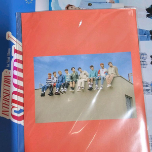 BAE173 데뷔 앨범 SPARK 단순 개봉