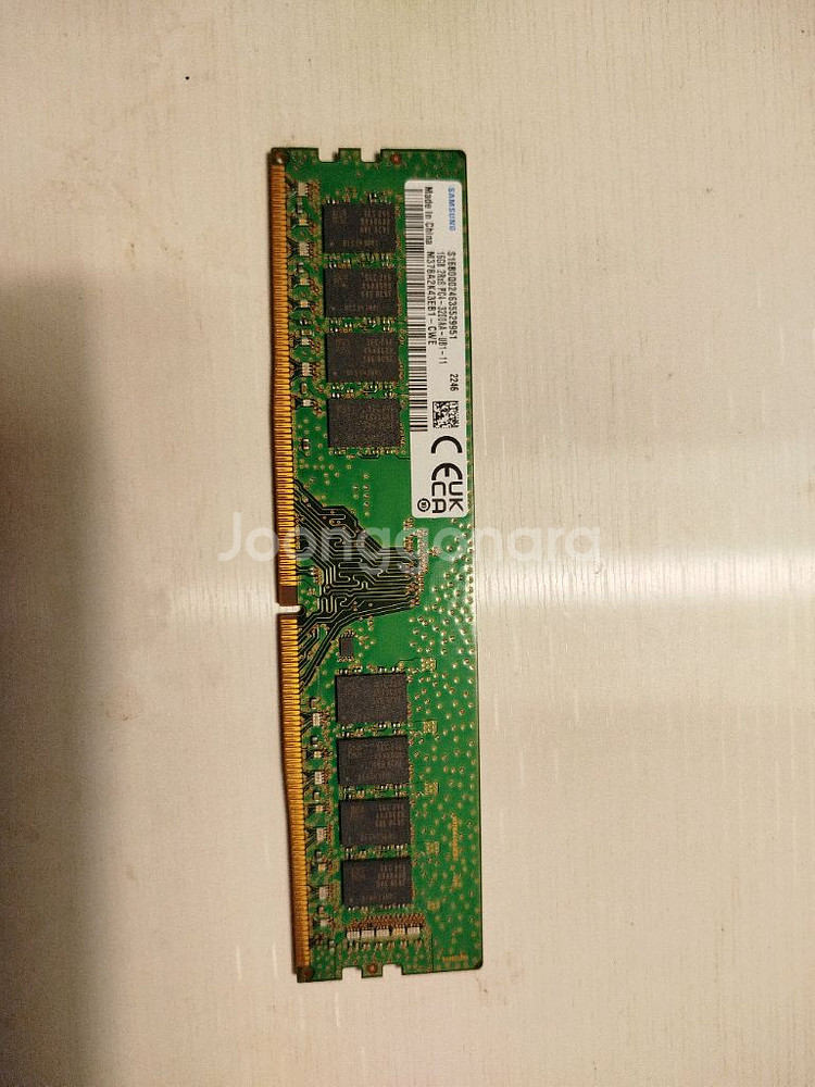 삼성 DDR4 3200 16gb 램 한개 제조일: 22--0