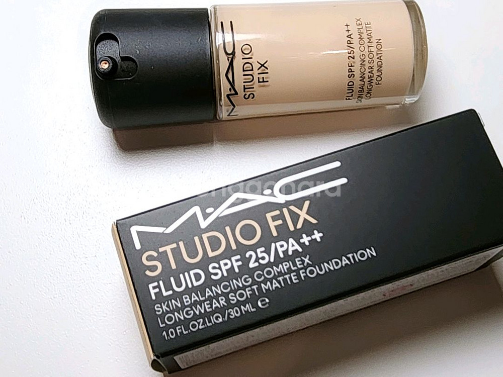 (거의새것) 맥 스튜디오 픽스 매트 파운데이선 NW11--0