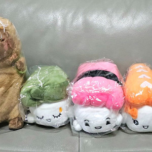 (일괄)초밥인형세트와 카피바라 인형 싸게 팔아요~!