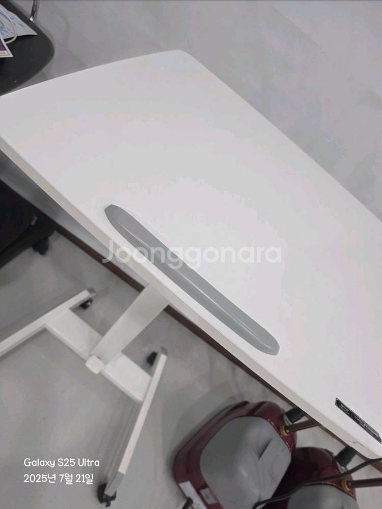 이동식 책상 (각도조절, 높이조절 O) 중고 팔아용~--2