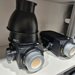 난라이트 FS-300B 조명 세트