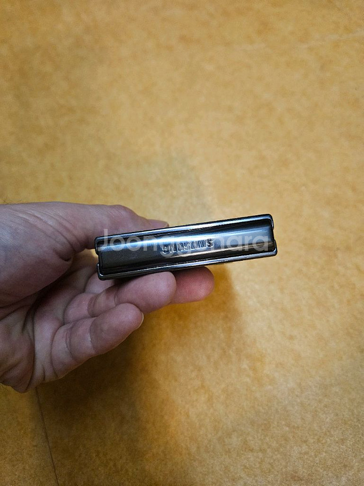 갤럭시 Z 플립4 256 Graphite--5