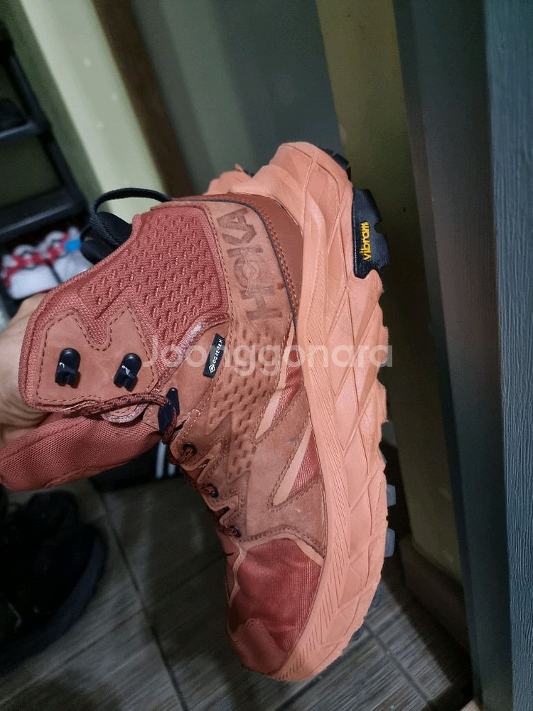 호카 아나카파 미드 로우 GTX 265--2
