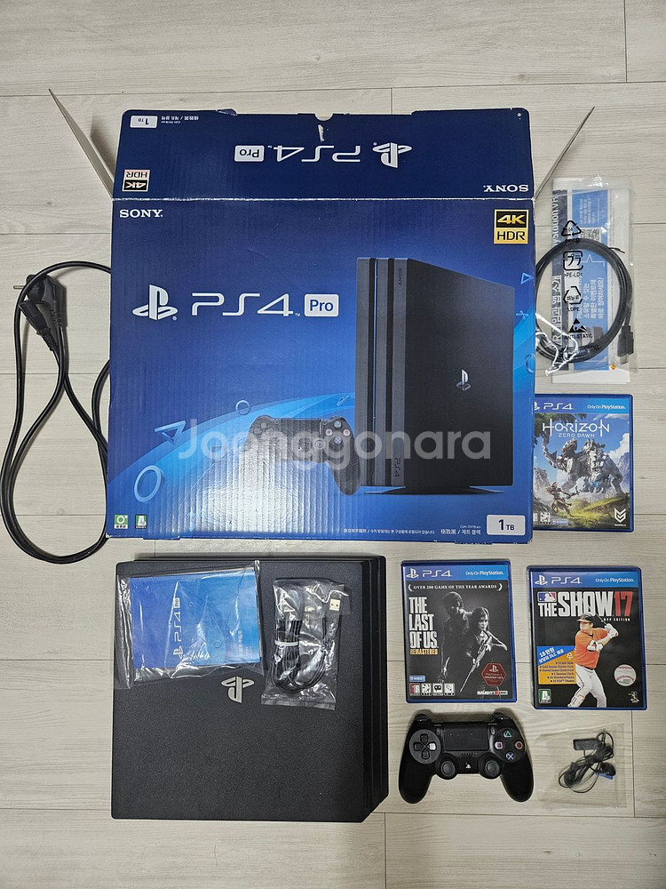 ps4 pro 1tb + 게임3종 (박스있음)--0