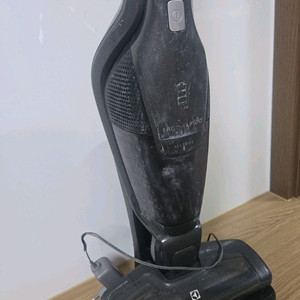 일렉트로룩스 부품용 무선 스틱청소기 ZB3301(30분