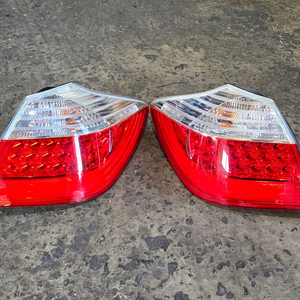 제네시스 BH 순정 데루등 테일램프 팝니다 이미지