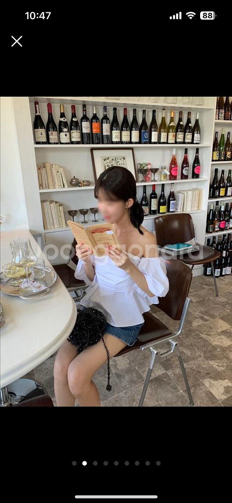 퍼프 오프숄더 블라우스--1