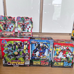 메카드볼 카봇 토미카