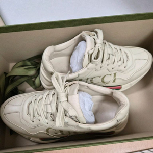구찌롸이톤 여자운동화