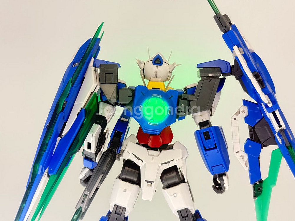 MG 퀀터 풀세이버 가조립 (LED 2개 포함)--2