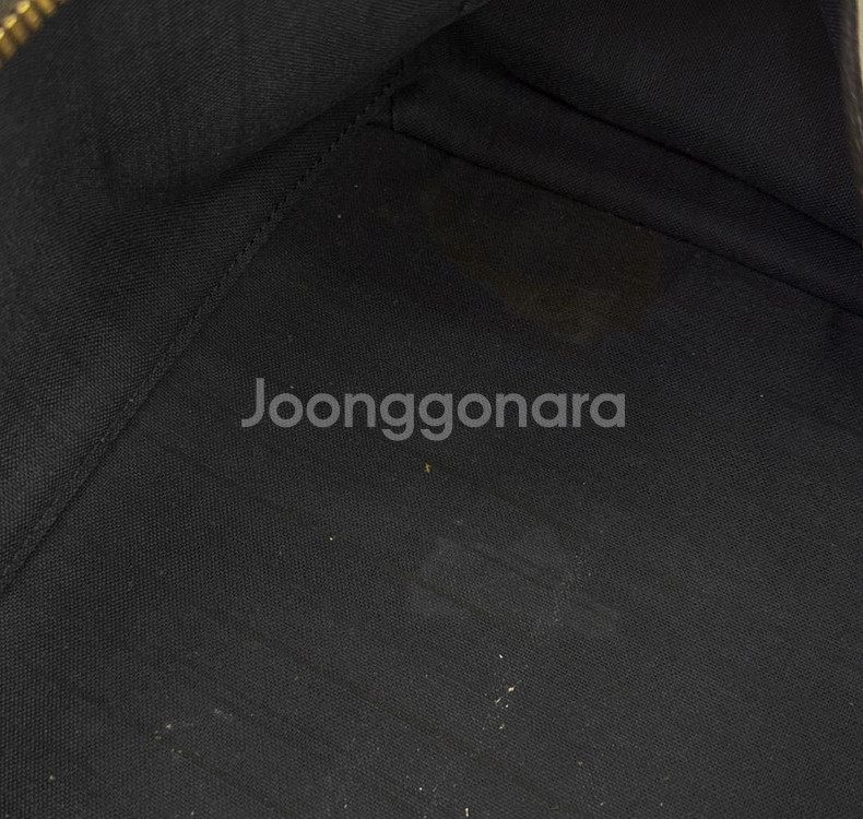 루이비통 앙프렝뜨 모노그램 루미네즈 숄더백 PM 블랙--8