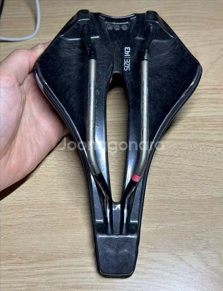 프롤로고 디멘션 TiroX 안장--2