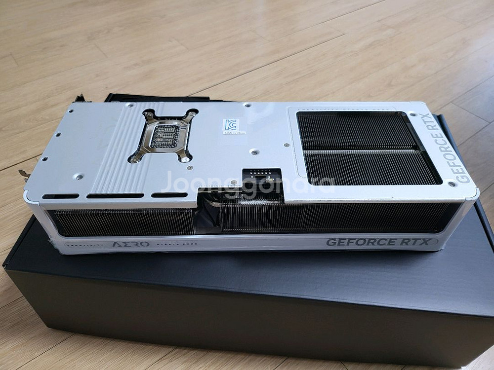 기가바이트 5070ti 에어로oc 그래픽카드--4