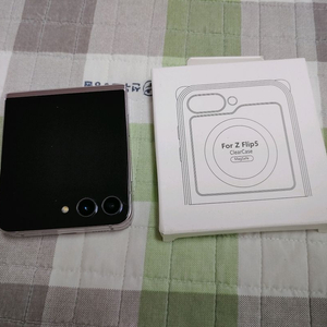 갤럭시 Z플립5 512GB + 새케이스
