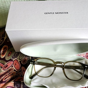 젠틀몬스터 안경 에디a kc1(상태최상)