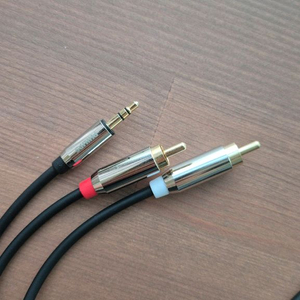 3.5mm RCA 오디오 케이블