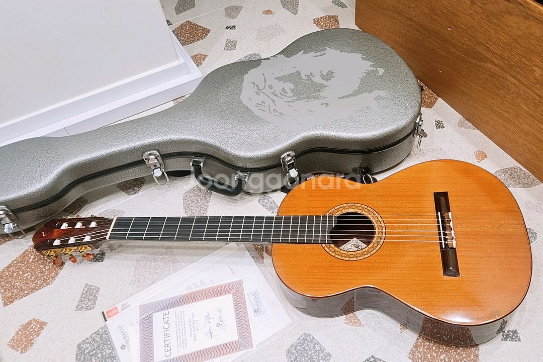 독일최고 명장 스테판뢰슬러 제작 클래식기타--2