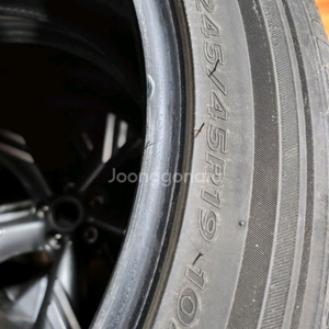 245/45R19 중고타이어