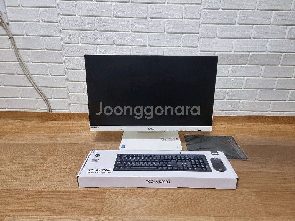 LG 일체형 컴퓨터 팝니다 24인치 사무용 일체형 PC--0