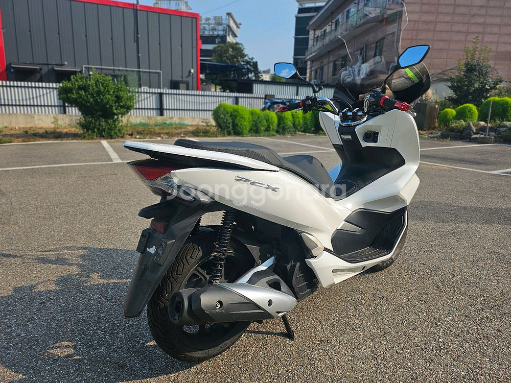 혼다PCX125 / 19년식 / 2만키로 / 125만원--4