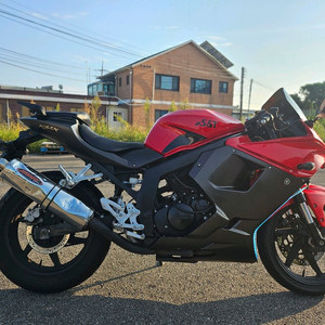 코멧250r / 14년식 / 2만키로 / 120만원
