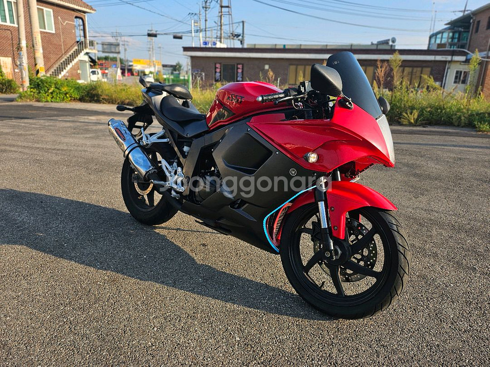 코멧250r / 14년식 / 2만키로 / 120만원--2