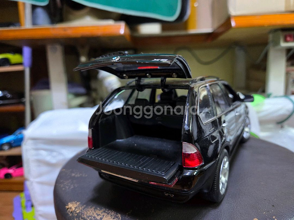 1:18 웰리 bmw x5 e53--0