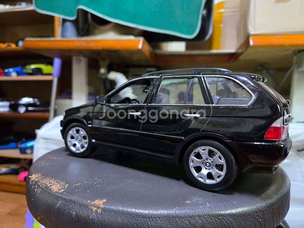 1:18 웰리 bmw x5 e53--4