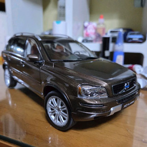 1:18 CM 볼보XC90