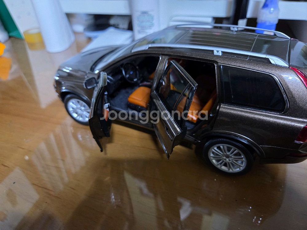 1:18 CM 볼보XC90--2