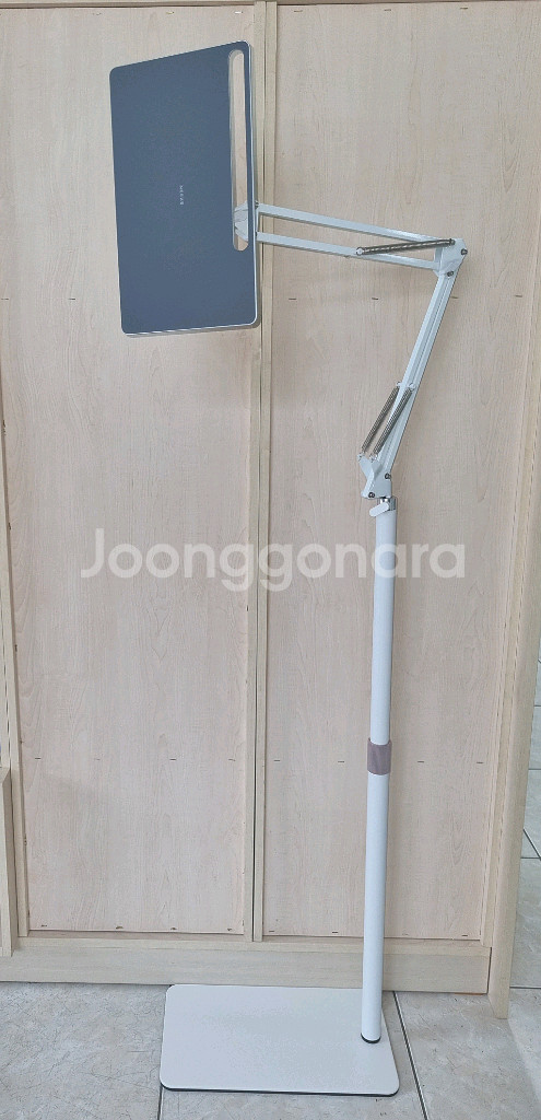 니케 태블릿 스탠드 거치대--1